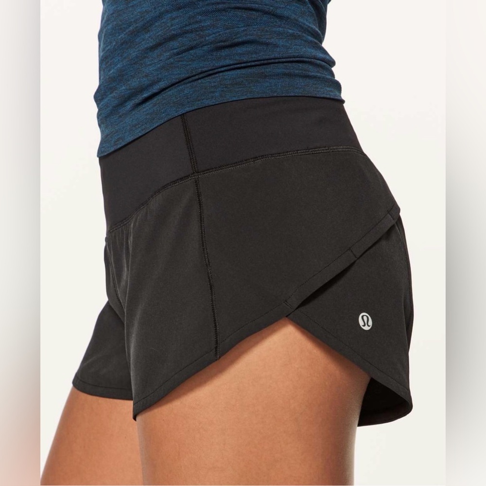 Lululemon - Speed Up Running Short *2.5"